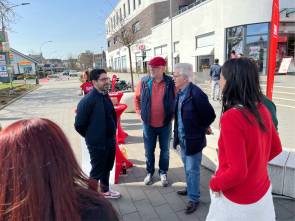 Minister Mansoori im Gespräch mit Thomas Görlich, Milos Dotlic und Anja Singer