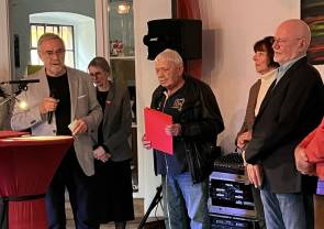 Laudator Ehrenstadtrat Hans Puchtinger (links)