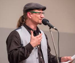 Slam Poetry Winner Andreas Arnold