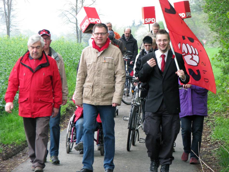 Jochen Schmitt, Kandidat der südlichen Wetterau für den hessischen Landtag - hier beim Sternmarsch am 1. Mai