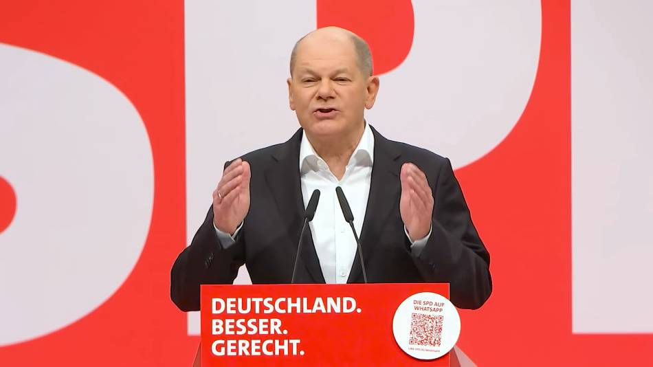 Olaf Scholz auf dem Berliner SPD-Parteitag Olaf Scholz auf dem Berliner SPD-Parteitag