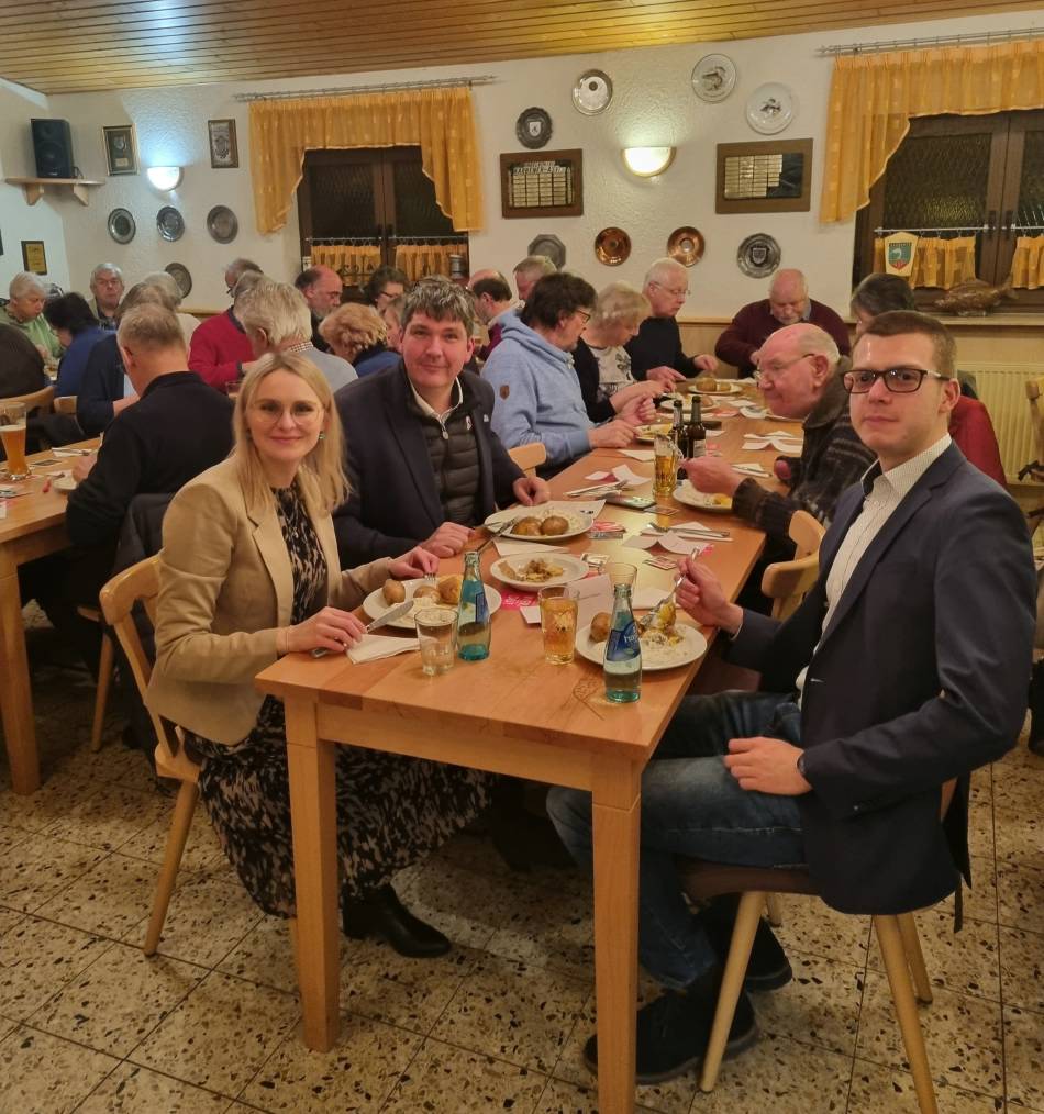 vorne links: Natalie Pawlik, neben ihr Matthias Körner, vorne rechts: Benedict Heybeck vorne links: Natalie Pawlik, neben ihr Matthias Körner, vorne rechts: Benedict Heybeck
